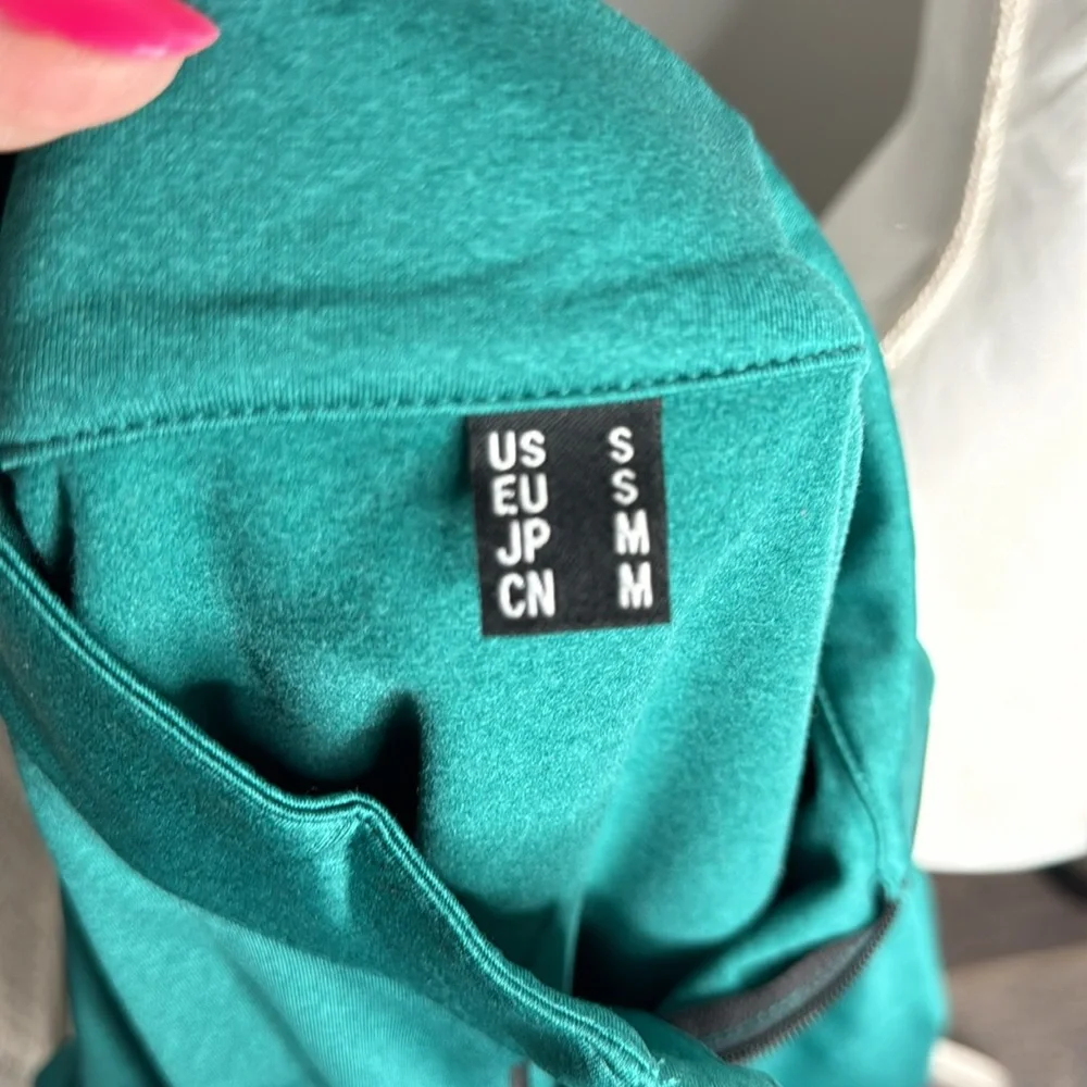 Men’s teal quarter zip size small - Picture 4 of 5